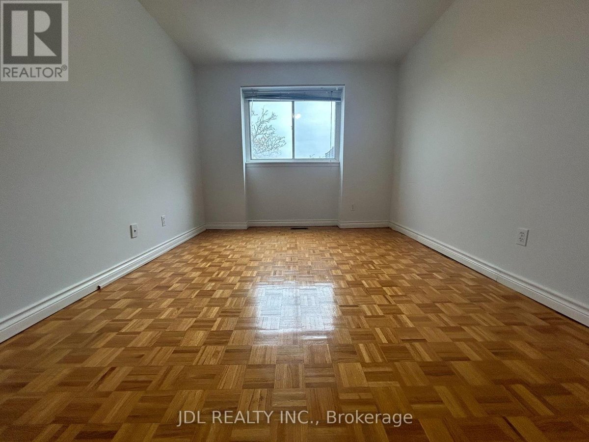 135 CORINTHIAN BLVD BOULEVARD - Photo 11