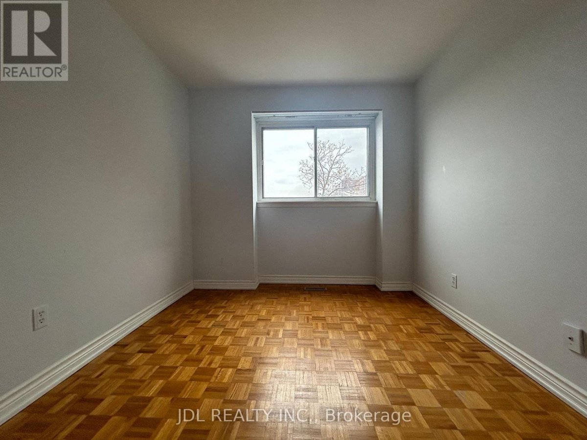 135 CORINTHIAN BLVD BOULEVARD - Photo 13