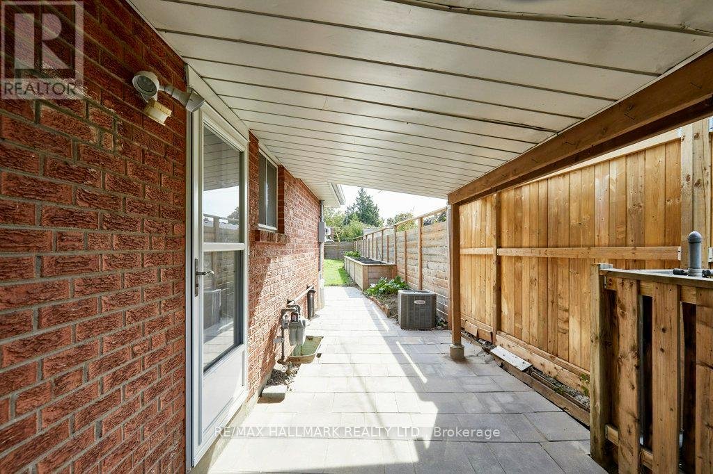 LOWER - 36 FARLEY CRESCENT - Photo 13