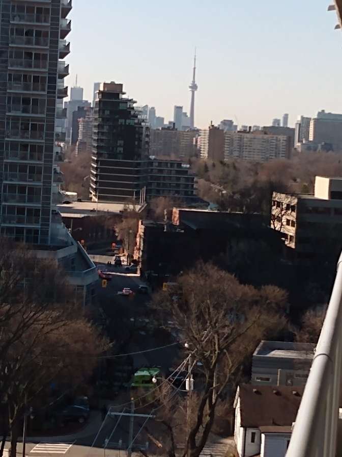 Duplex Avenue - Photo 11