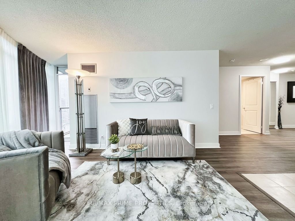 361 Front Street West - Photo 2