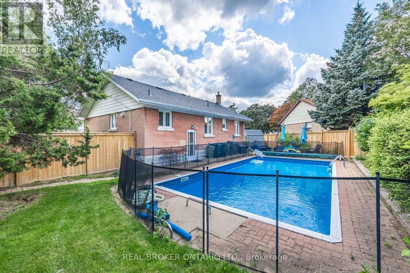 BSMT - 18 SHROPSHIRE DRIVE - Photo 19