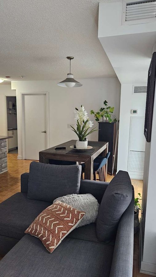 Lower Ossington Avenue - Photo 7