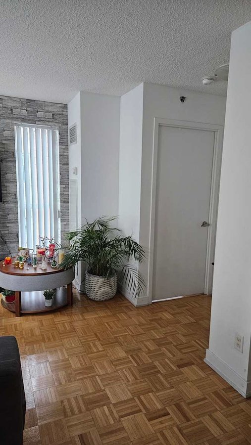 Lower Ossington Avenue - Photo 8