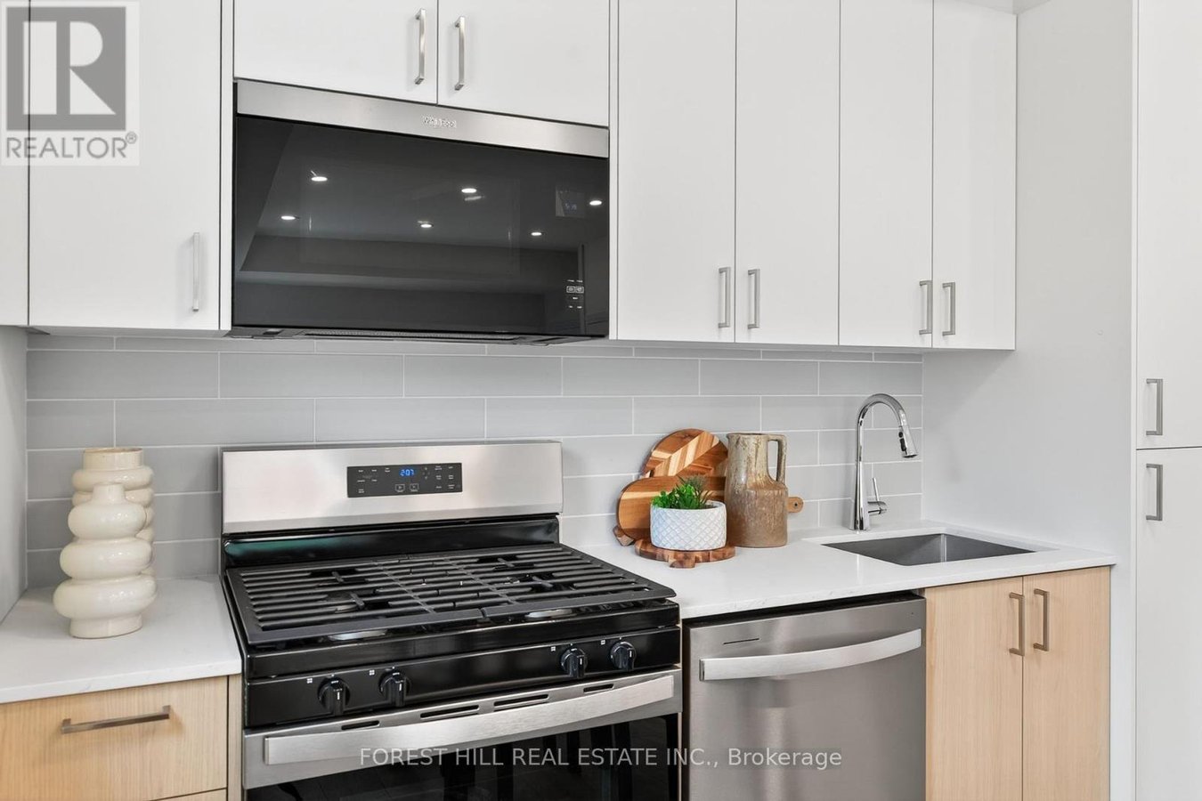 A - 31 HARROW DRIVE - Photo 8