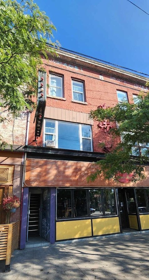 College Street - Photo 14