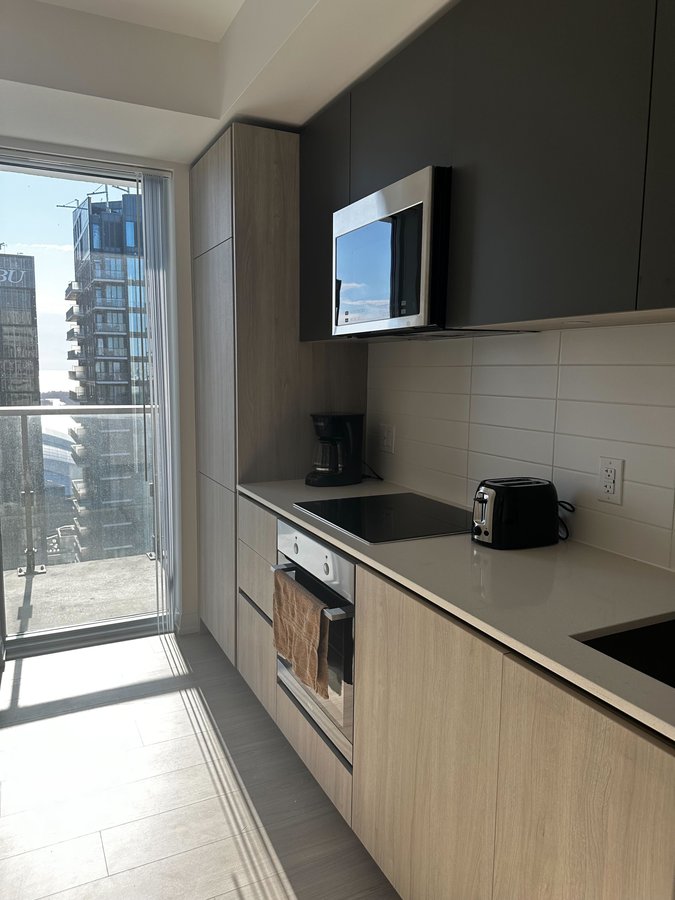 8 Widmer Street - Photo 4
