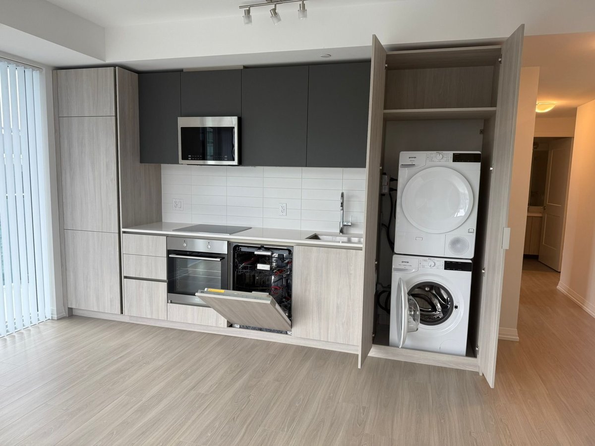 8 Widmer Street - Photo 6