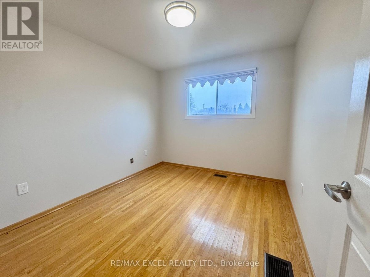 UPPER - 63 HORNSHILL DRIVE - Photo 16