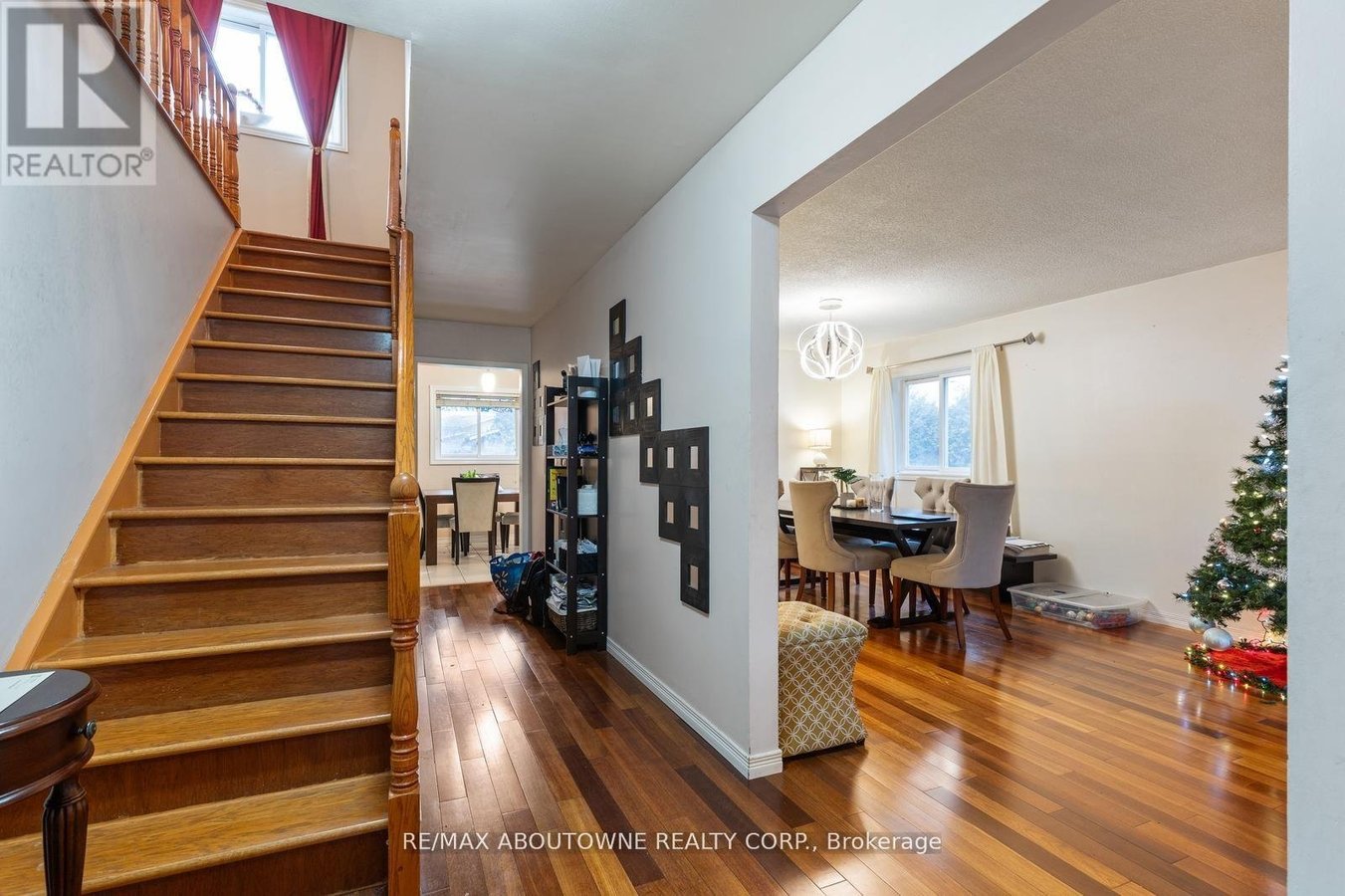 UPPER - 14 ANGUS DRIVE - Photo 6