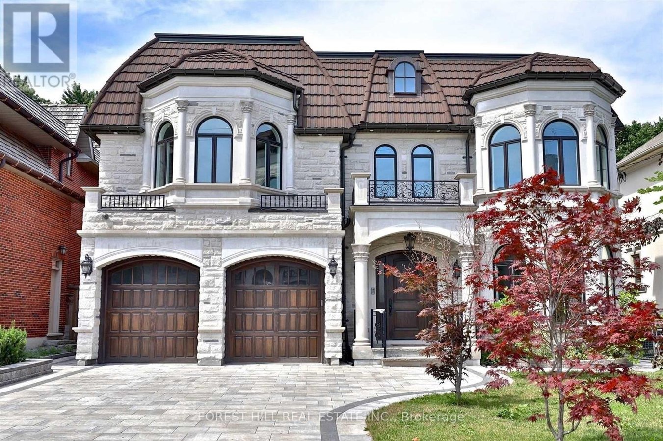 126 BEECHWOOD AVENUE - Photo 1