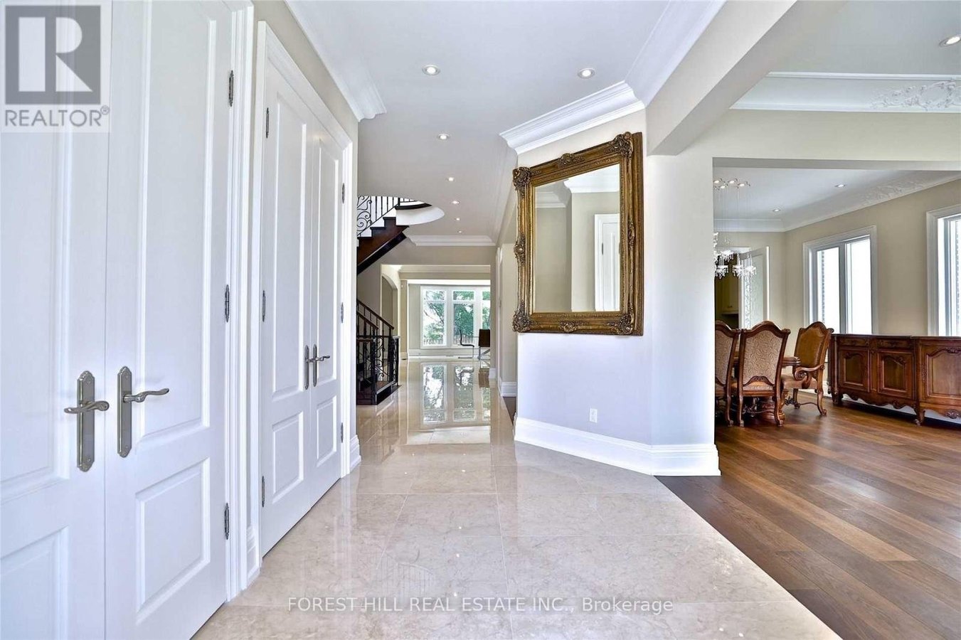 126 BEECHWOOD AVENUE - Photo 2
