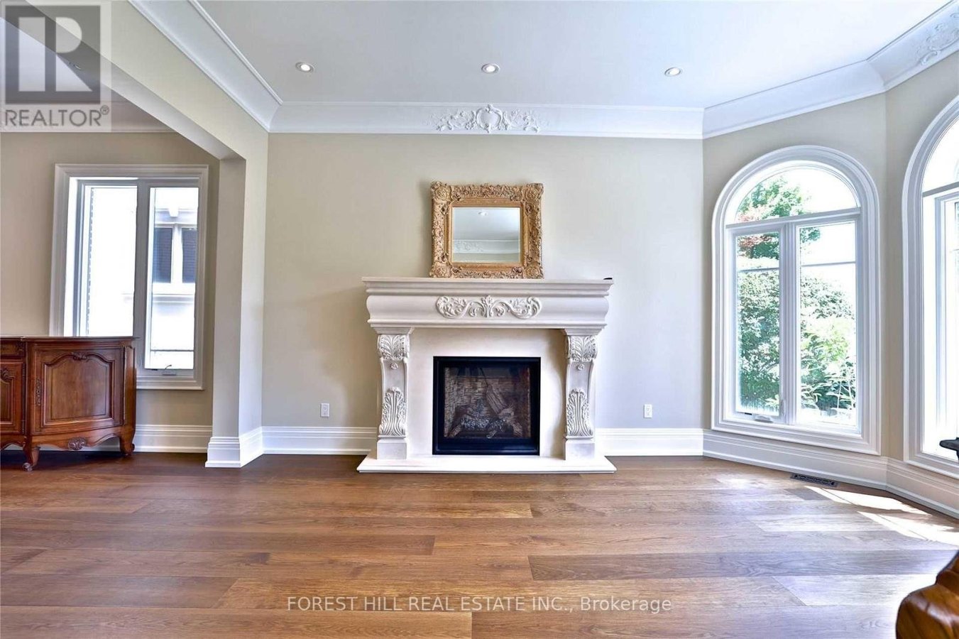 126 BEECHWOOD AVENUE - Photo 4