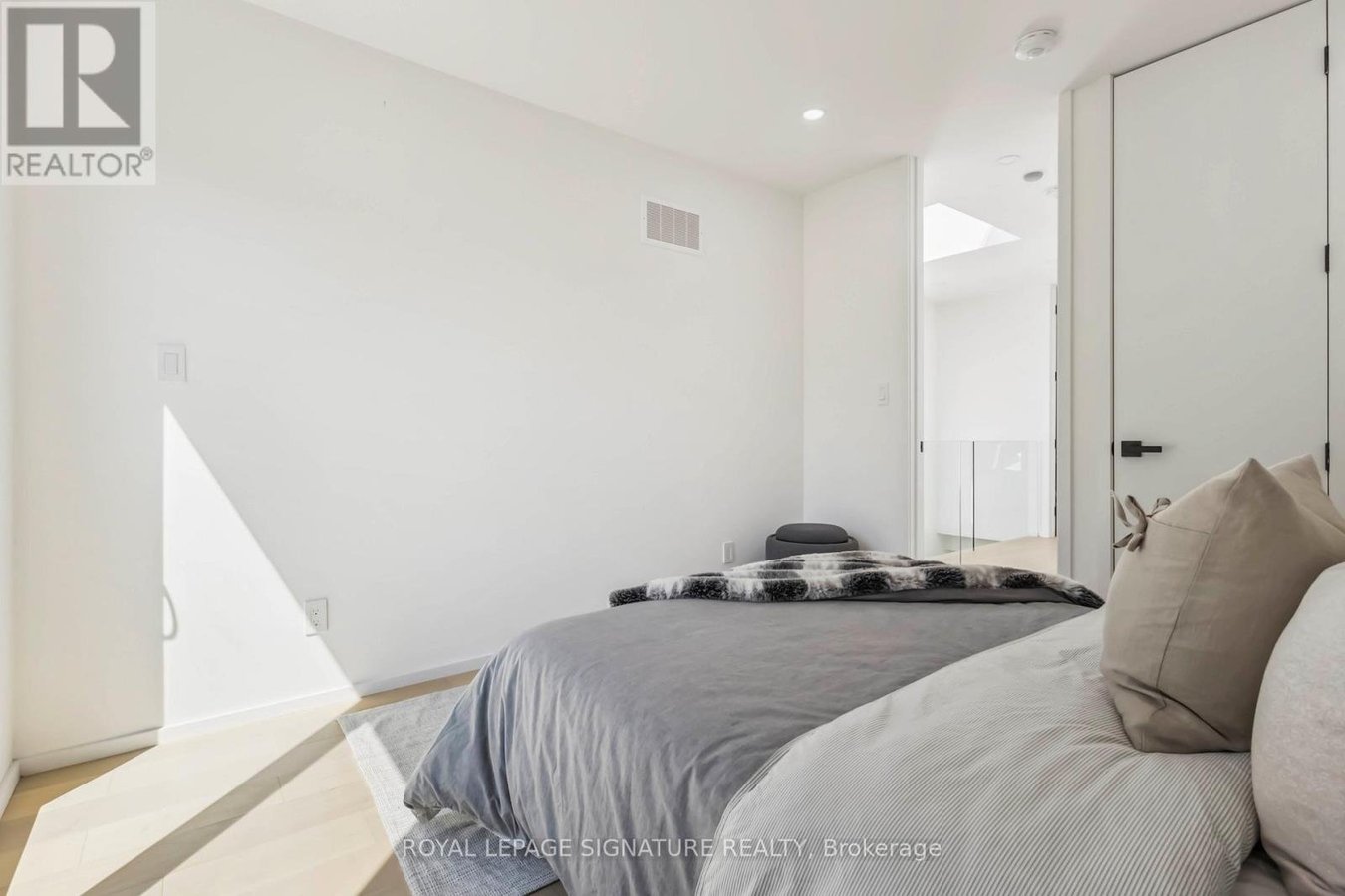 UPPER - 43A CUMMINGS STREET - Photo 30