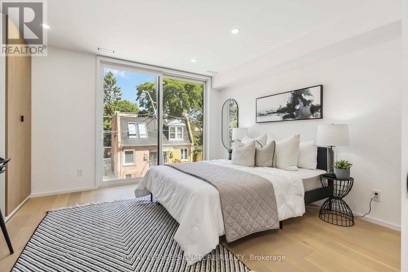 FURNISHED UPPER - 43A CUMMINGS STREET - Photo 19
