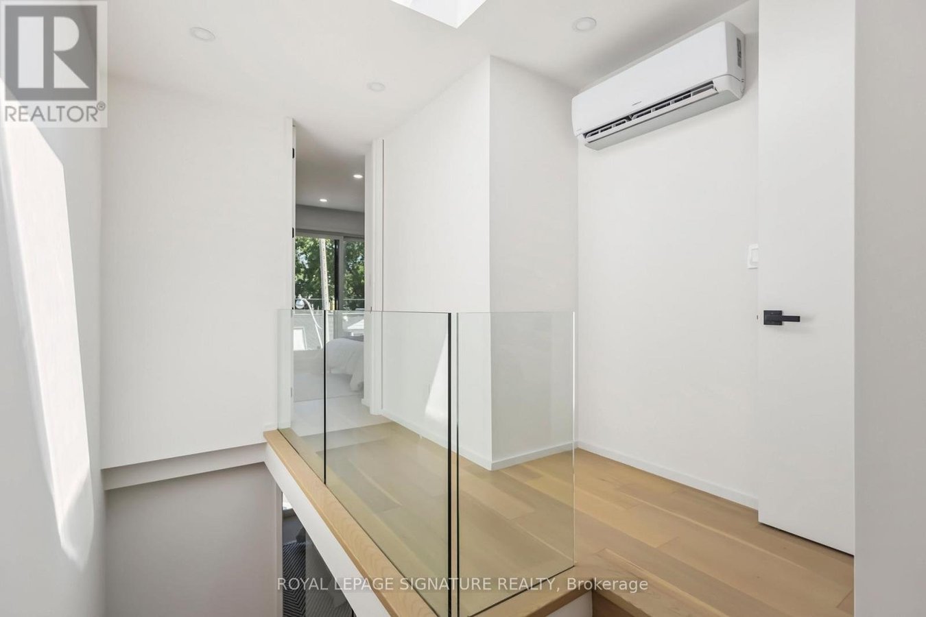 FURNISHED UPPER - 43A CUMMINGS STREET - Photo 34