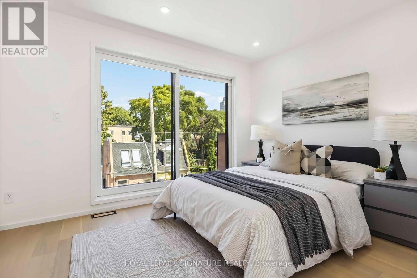FURNISHED UPPER - 43A CUMMINGS STREET - Photo 35