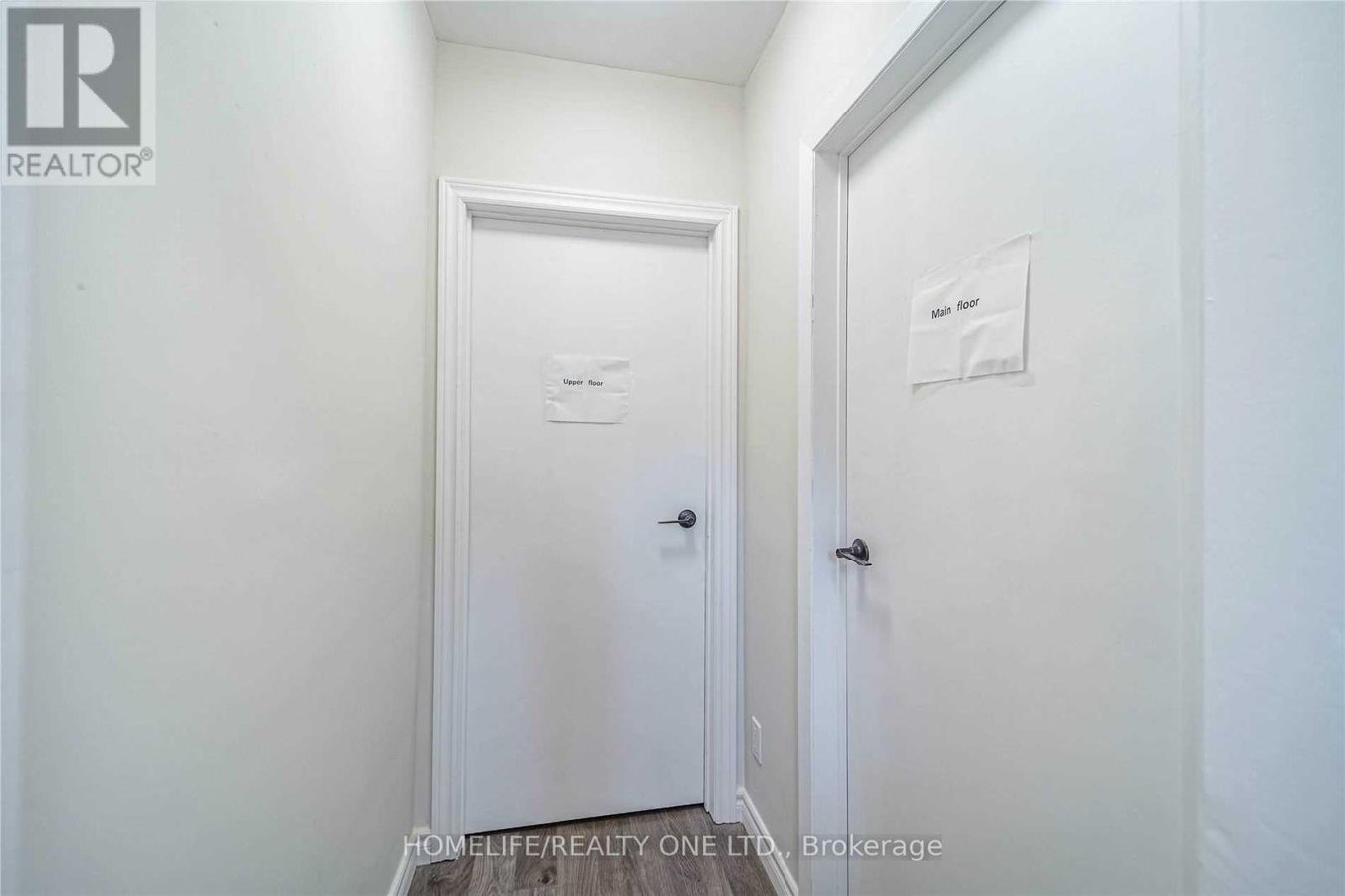 UPPER - 104 BENSON AVENUE - Photo 4