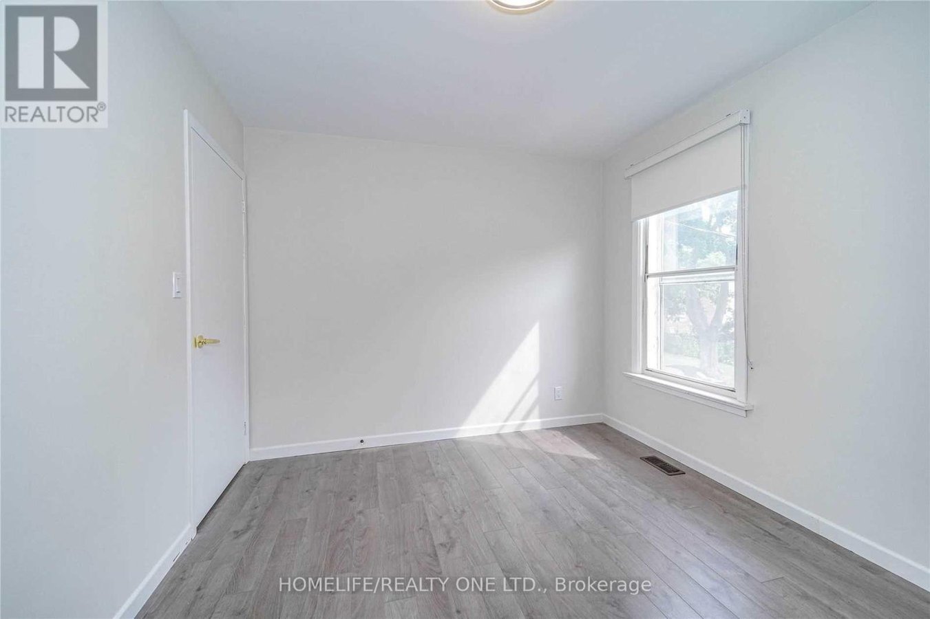 UPPER - 104 BENSON AVENUE - Photo 15