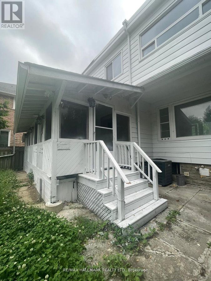 209 PLEASANT AVENUE - Photo 2