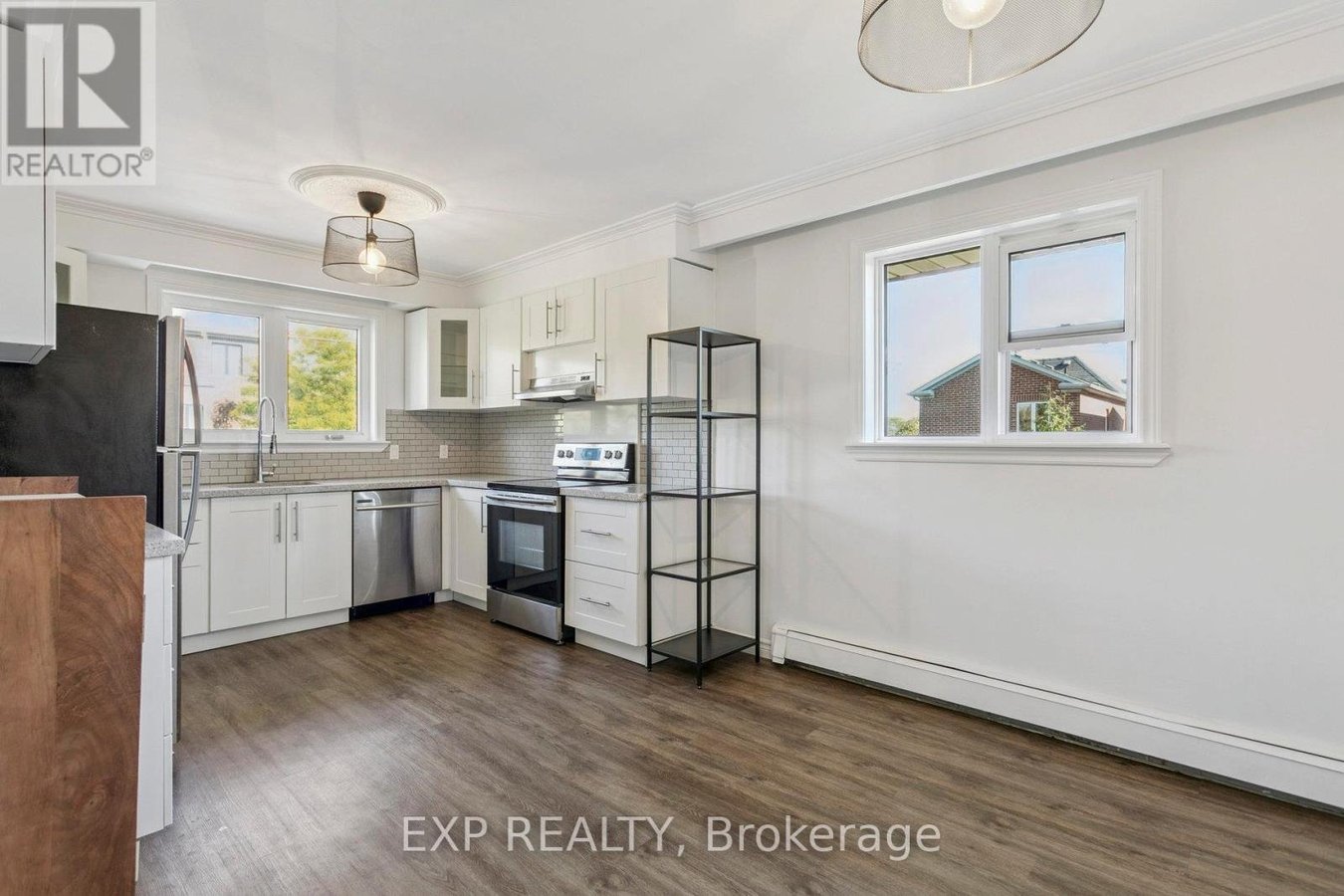 2ND LEVEL - 15 CARNATION AVENUE - Photo 15