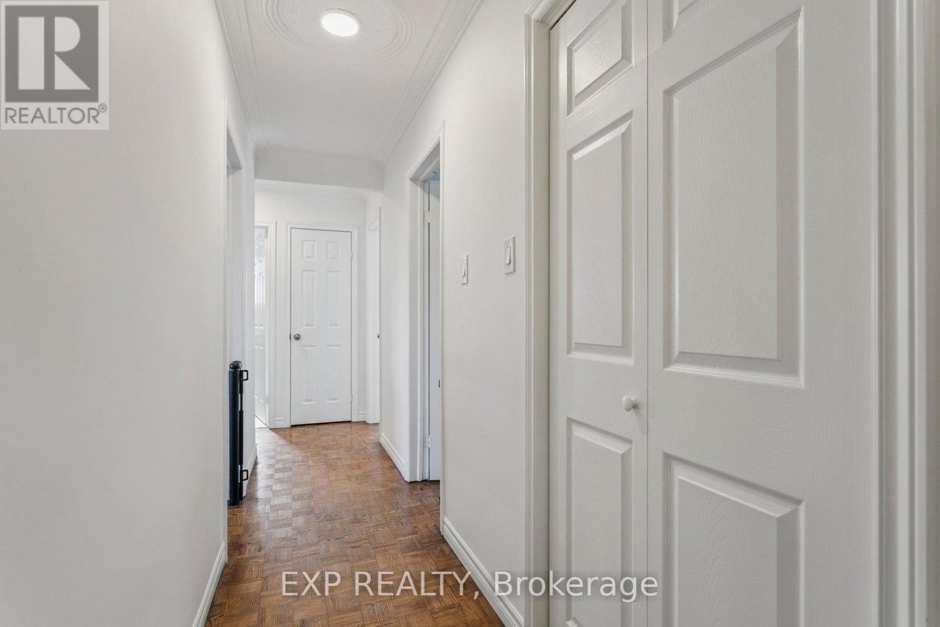 2ND LEVEL - 15 CARNATION AVENUE - Photo 18