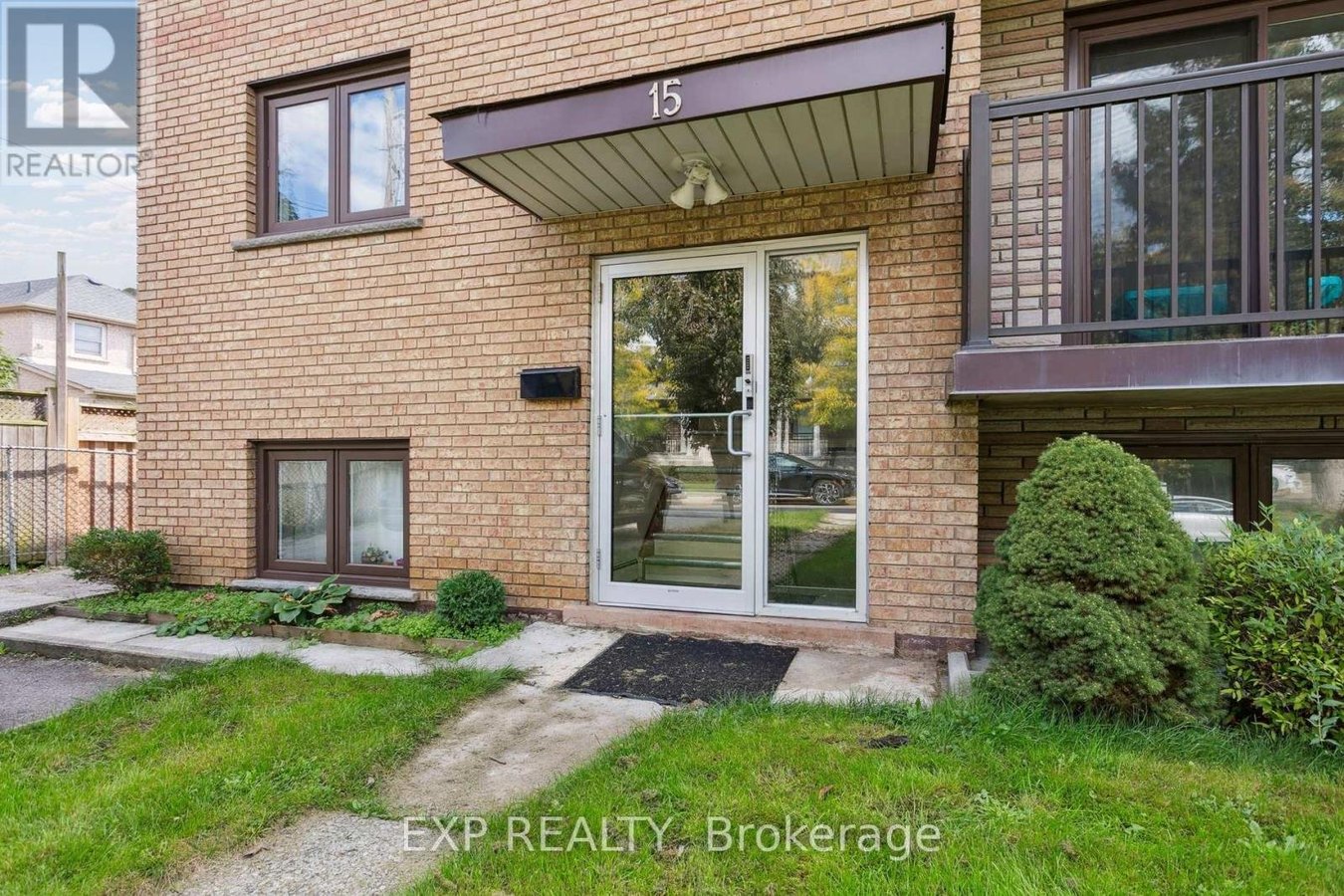 2ND LEVEL - 15 CARNATION AVENUE - Photo 30