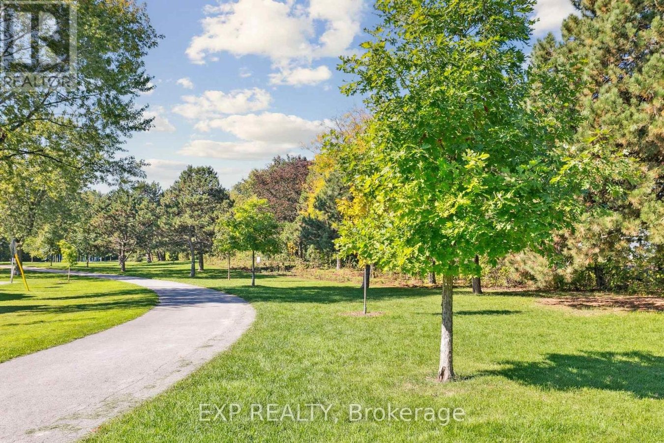 2ND LEVEL - 15 CARNATION AVENUE - Photo 38