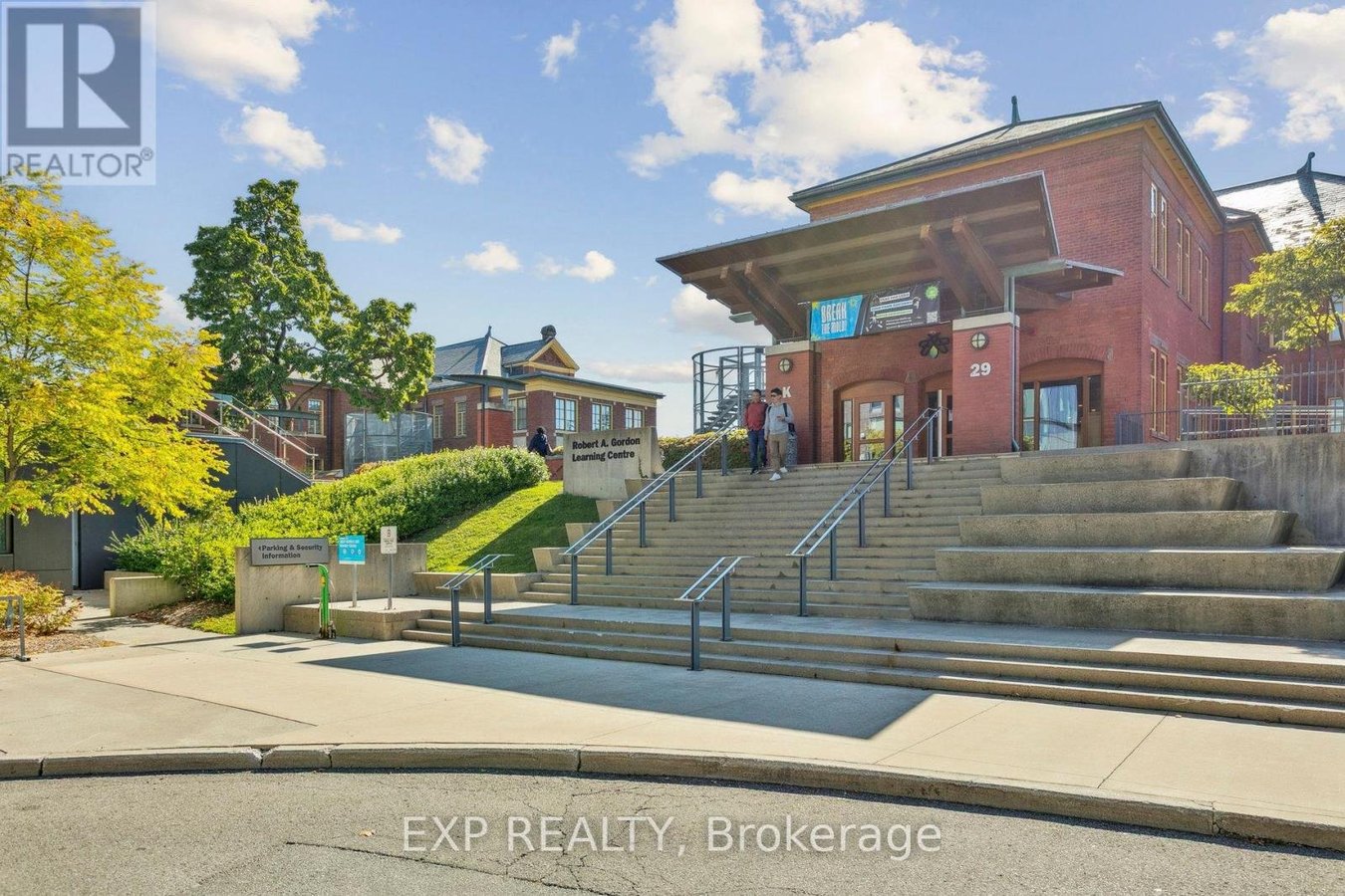 2ND LEVEL - 15 CARNATION AVENUE - Photo 41