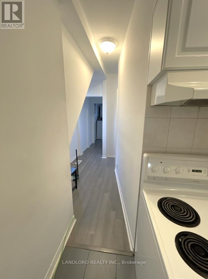 MAIN - 130 BALDWIN STREET - Photo 3