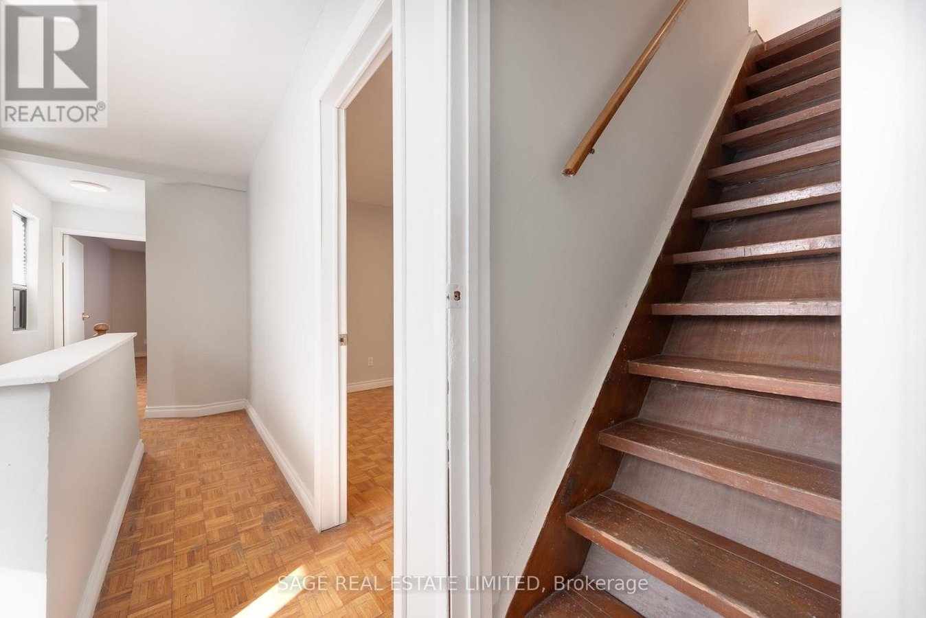 UPPER - 586 RICHMOND STREET W - Photo 13