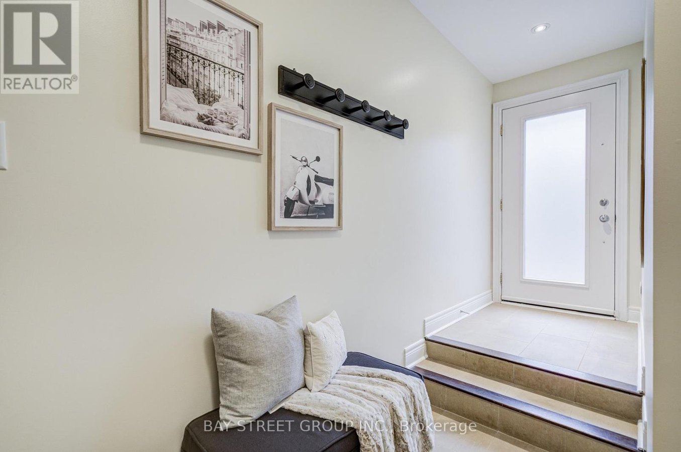 51 LOBO MEWS - Photo 3