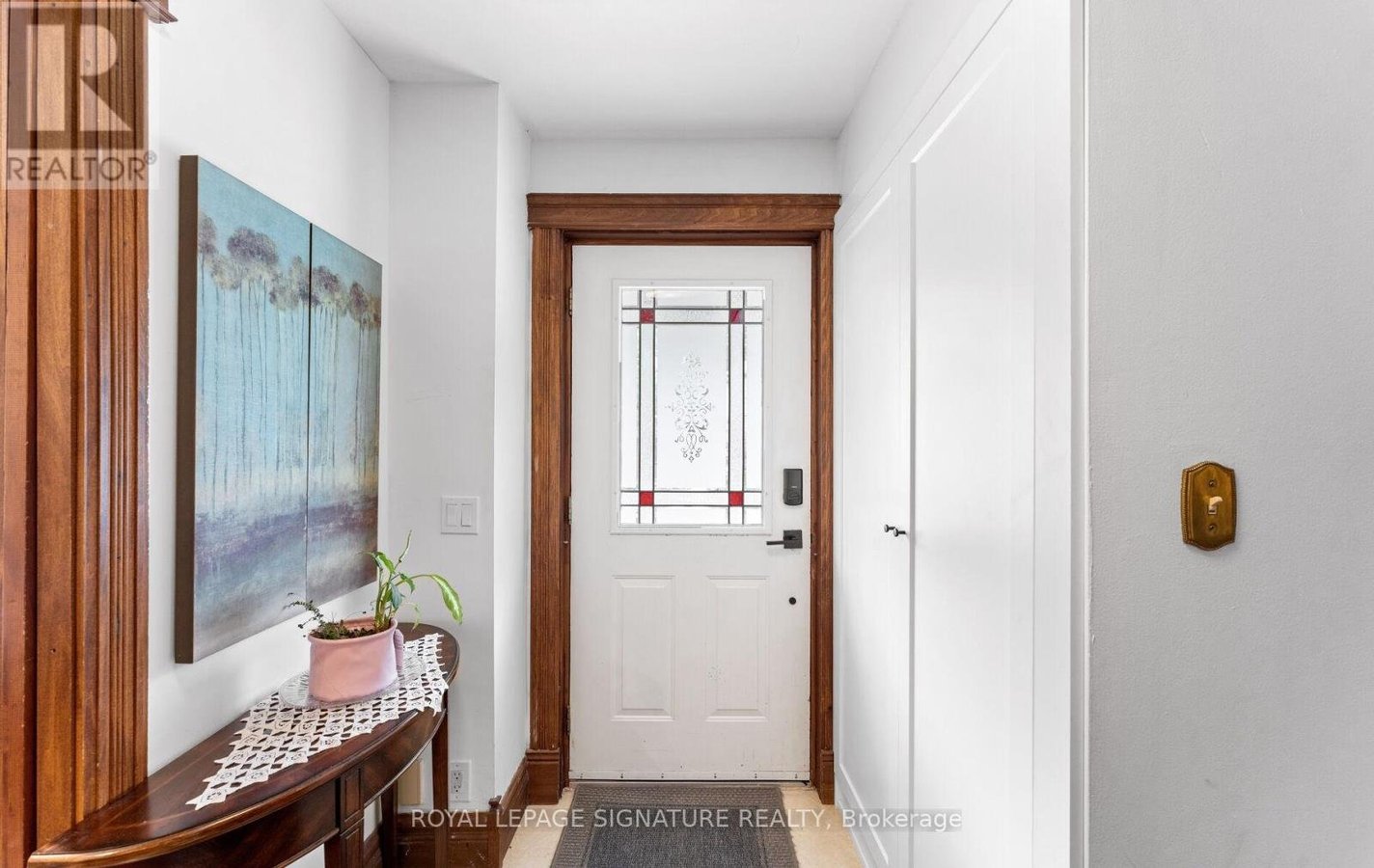 24 MANN AVENUE - Photo 6