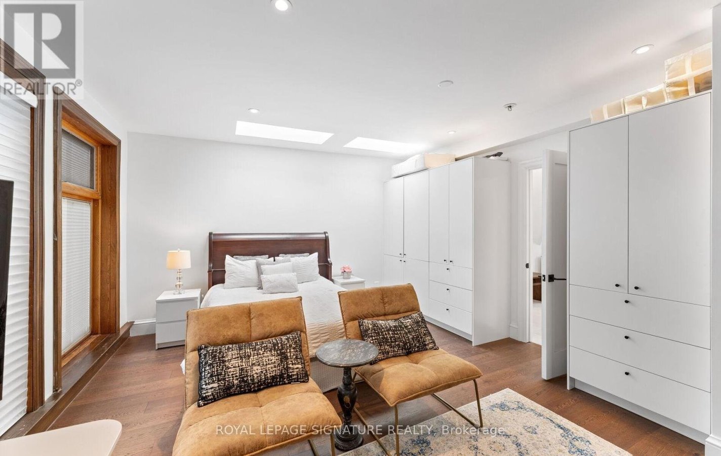 24 MANN AVENUE - Photo 32