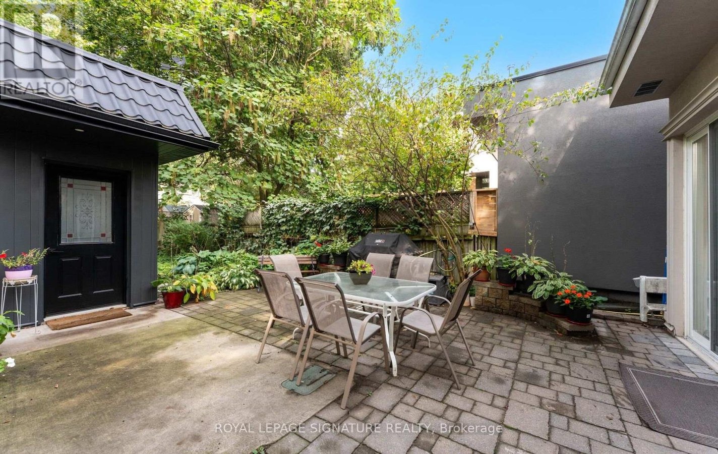 24 MANN AVENUE - Photo 38
