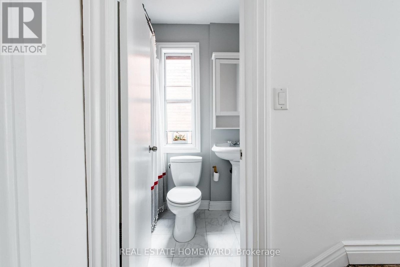 77 CLAREMONT STREET - Photo 40