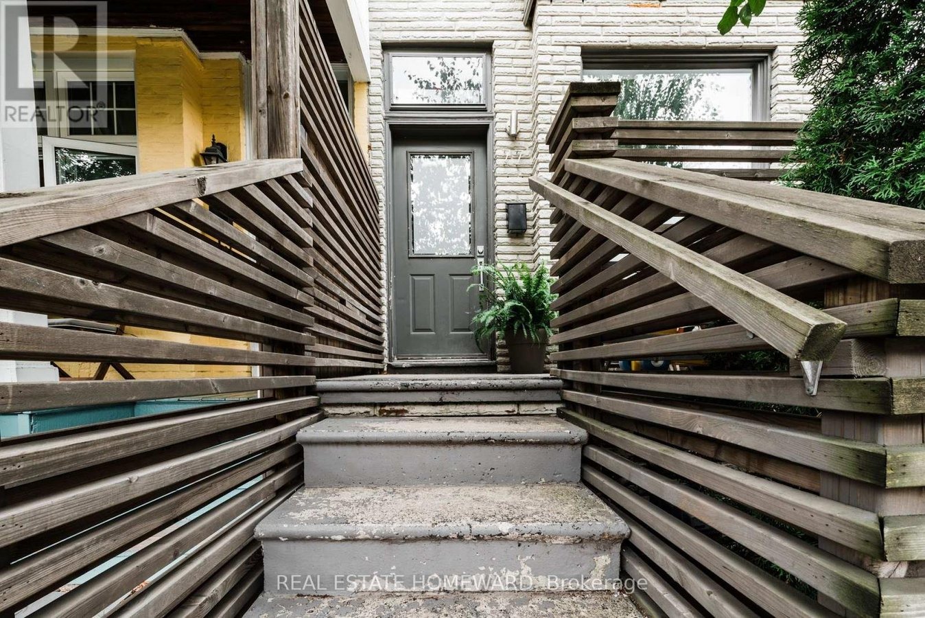 77 CLAREMONT STREET - Photo 44