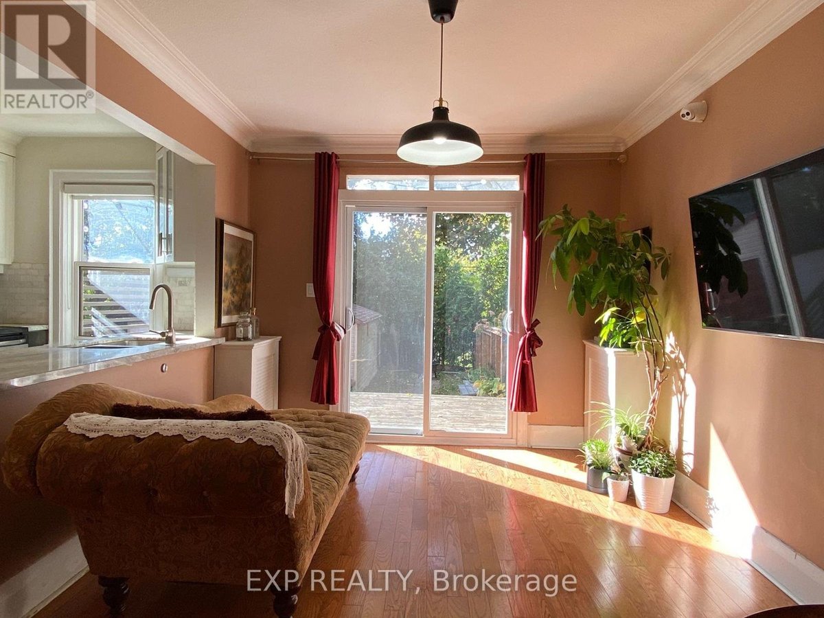 54 LATIMER AVENUE - Photo 5