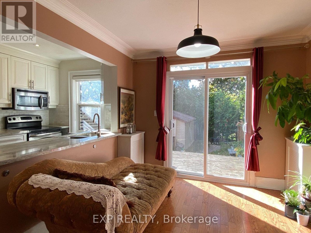 54 LATIMER AVENUE - Photo 8