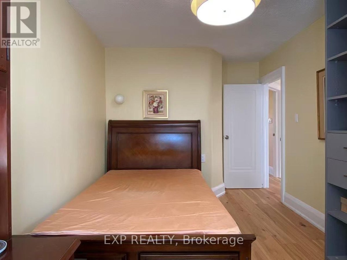 54 LATIMER AVENUE - Photo 18