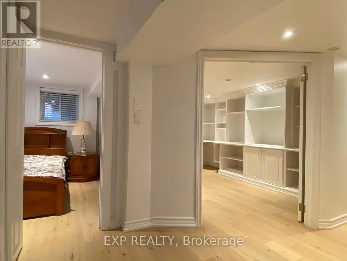 54 LATIMER AVENUE - Photo 24