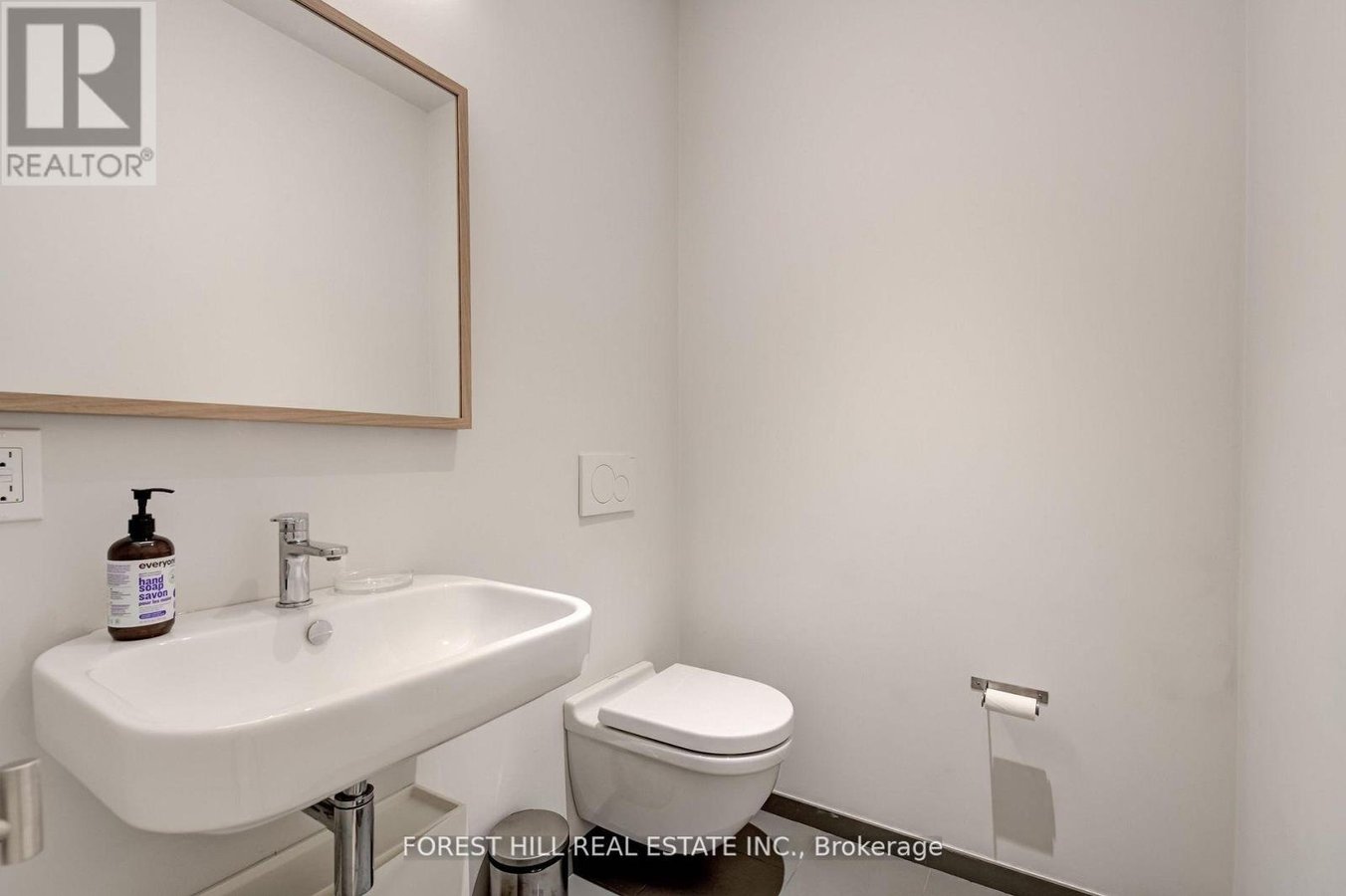 4 - 117 ROBERT STREET - Photo 5