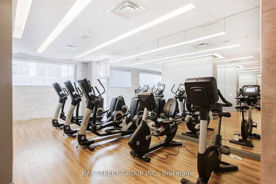 155 Yorkville Avenue - Photo 15