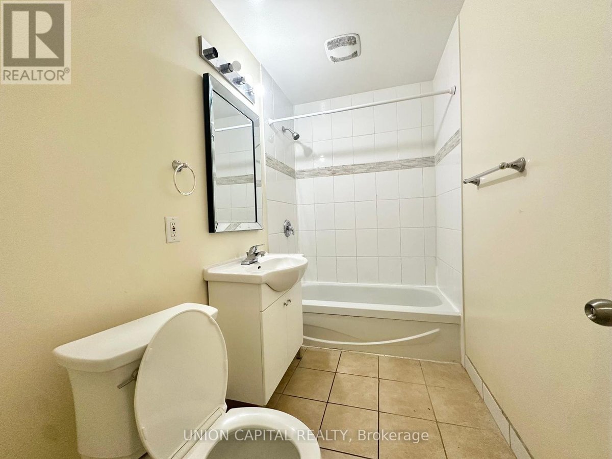 MAIN FLOOR - 1048 KENNEDY ROAD - Photo 15