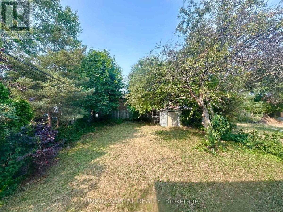 MAIN FLOOR - 1048 KENNEDY ROAD - Photo 18