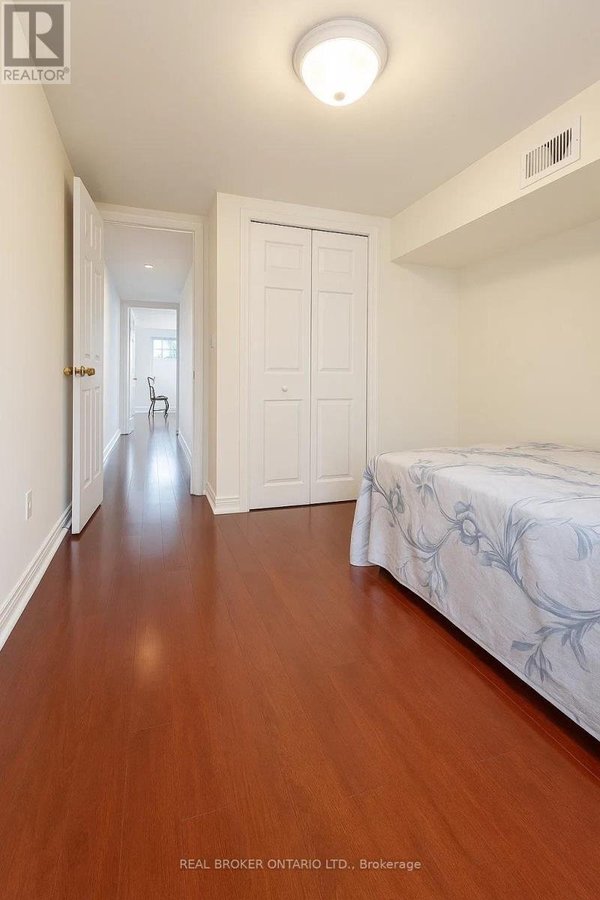 95 PORCHESTER DRIVE - Photo 5