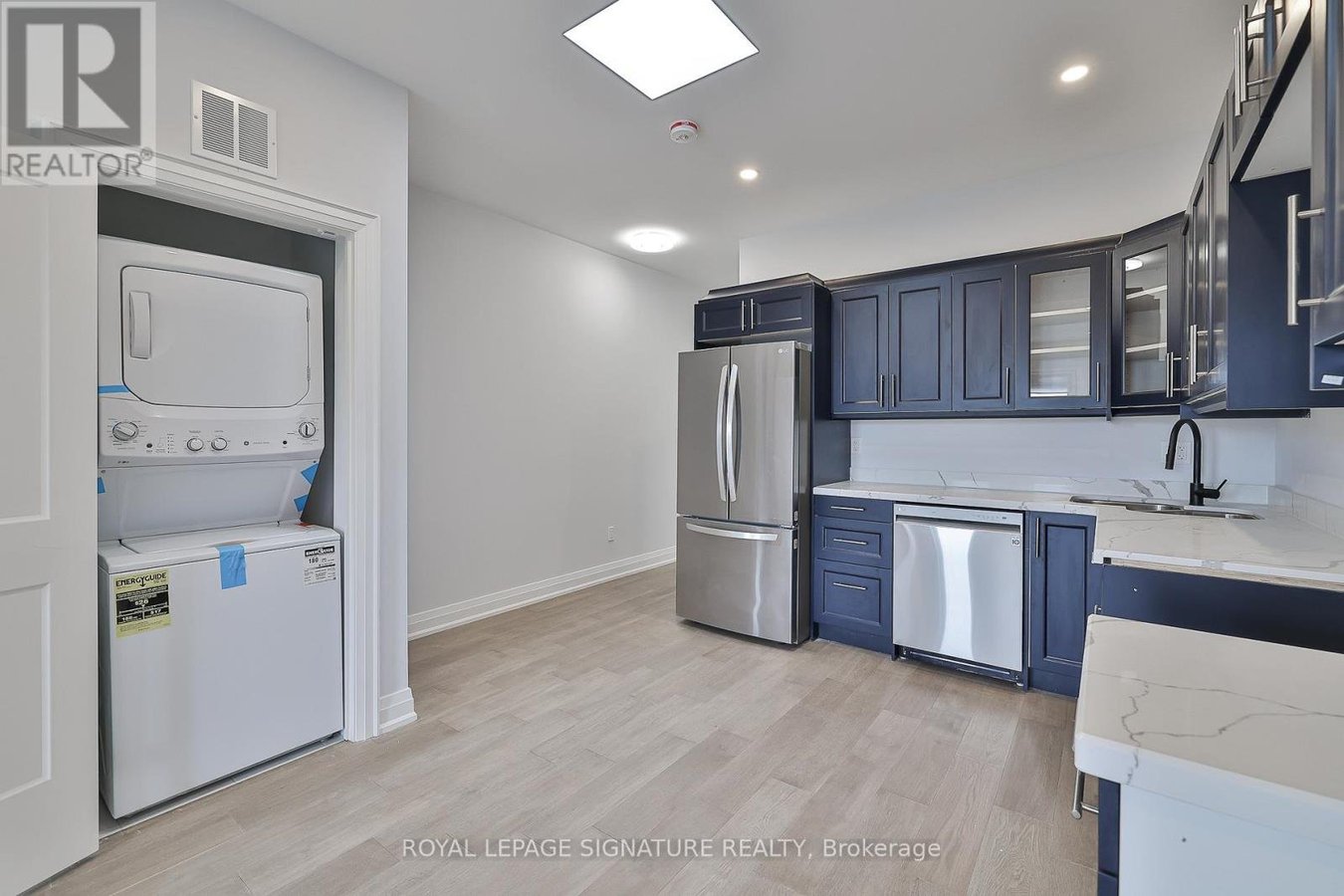THIRD - 60 BELVIDERE AVENUE - Photo 4
