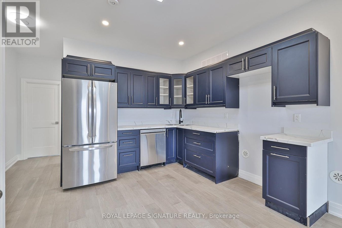THIRD - 60 BELVIDERE AVENUE - Photo 8