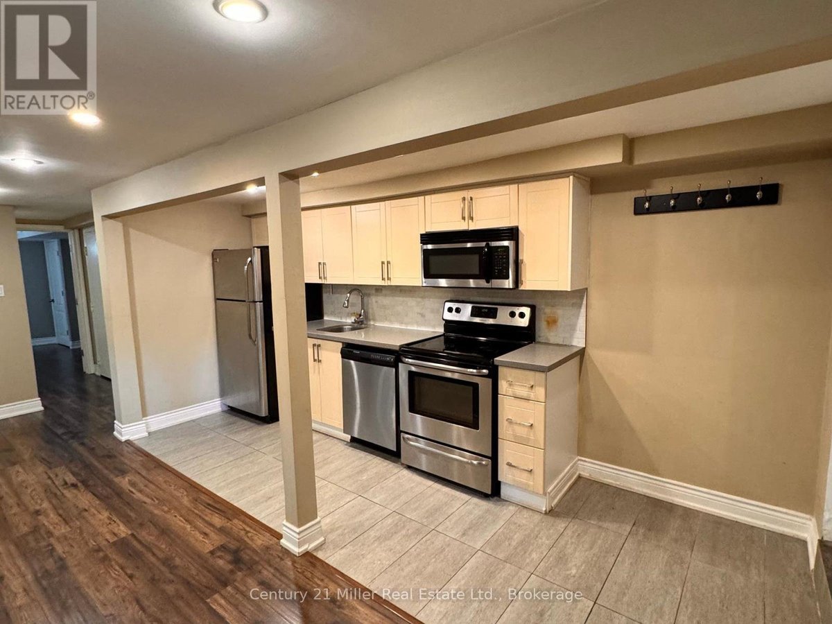 457 ANNETTE STREET - Photo 1