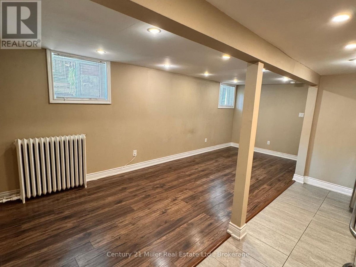 457 ANNETTE STREET - Photo 3
